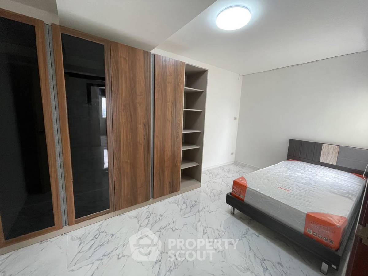 picture 3-BR 95 Sqm High-Floor At SV City Rama 3, Phra Ram 3 (ID 2236811) - 8/9