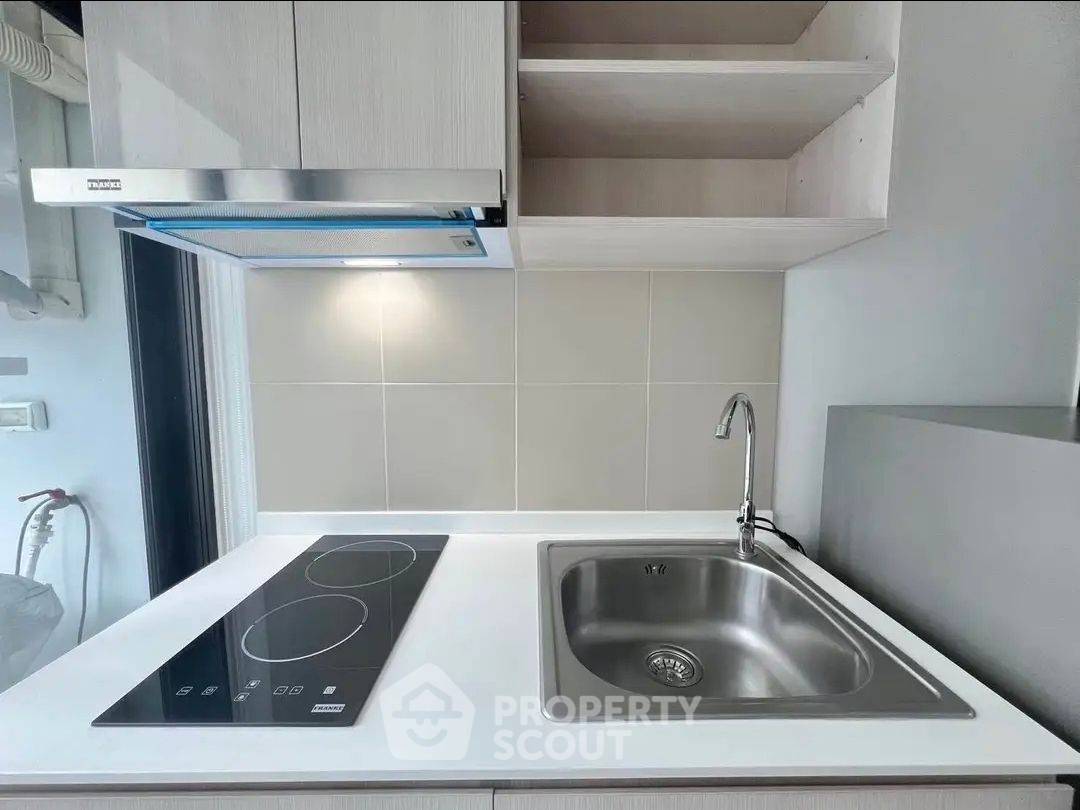 picture 1-BR 27 Sqm Condo At Chewathai Hallmark Ladprao – Chokchai 4 (ID 2413592) - 9/14