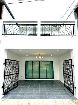 ทาวน์โฮม ชลบุรี : ทาวน์โฮมรีโนเวทใหม่ สวยเหมือนบ้านใหม่ หมู่บ้านรวิพร เขาน้อย พัทยา