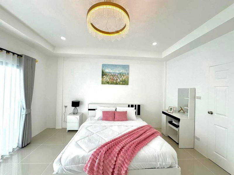 รูป ทาวน์โฮมรีโนเวทใหม่ สวยเหมือนบ้านใหม่ หมู่บ้านรวิพร เขาน้อย พัทยา - รูปที่ 11/17