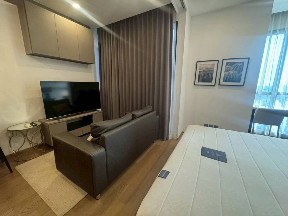 picture Ideo Q Chula Samyan【𝐒𝐄𝐋𝐋 & 𝐑𝐄𝐍𝐓】🔥Luxurious and modern designed rooms with a warm atmosphere.🔥 Contact Line ID: @hacondo - 4/8