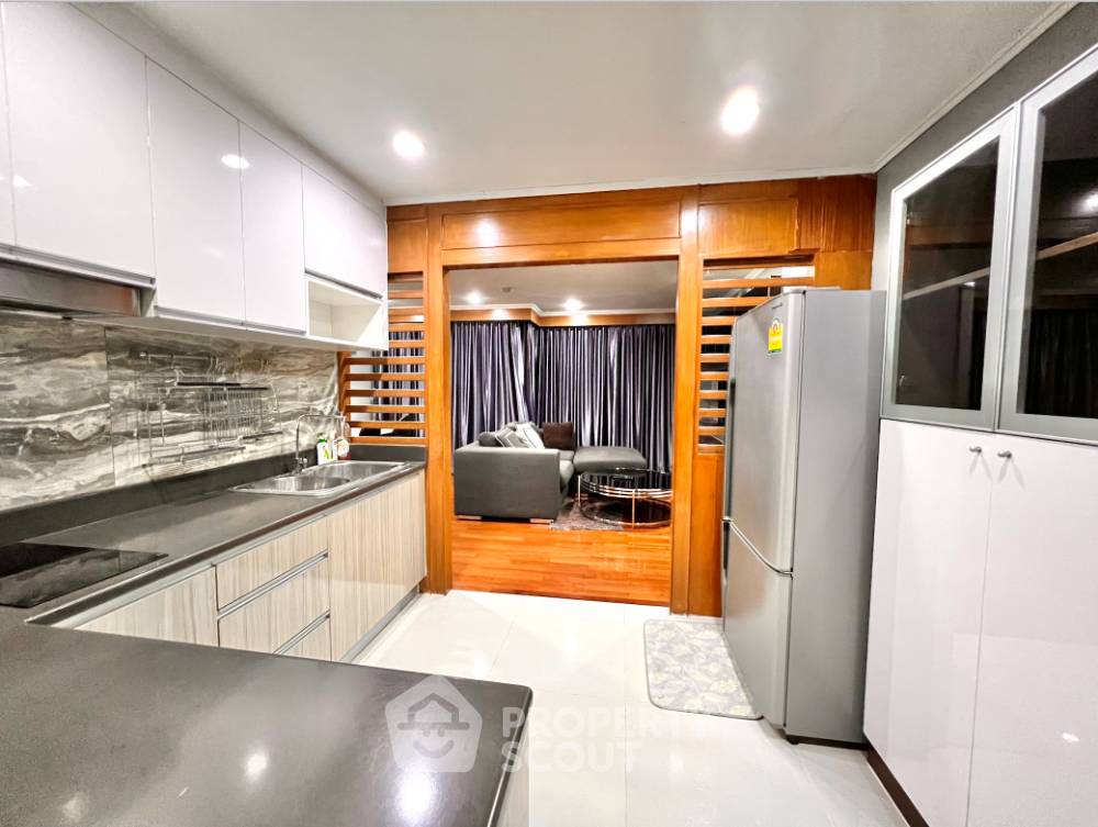 รูป คอนโด 2 ห้องนอน ที่ สาทร คอนโดเพลส ชั้น 5 • ใกล้ MRT คลองเตย (ID 889390) - รูปที่ 2/11