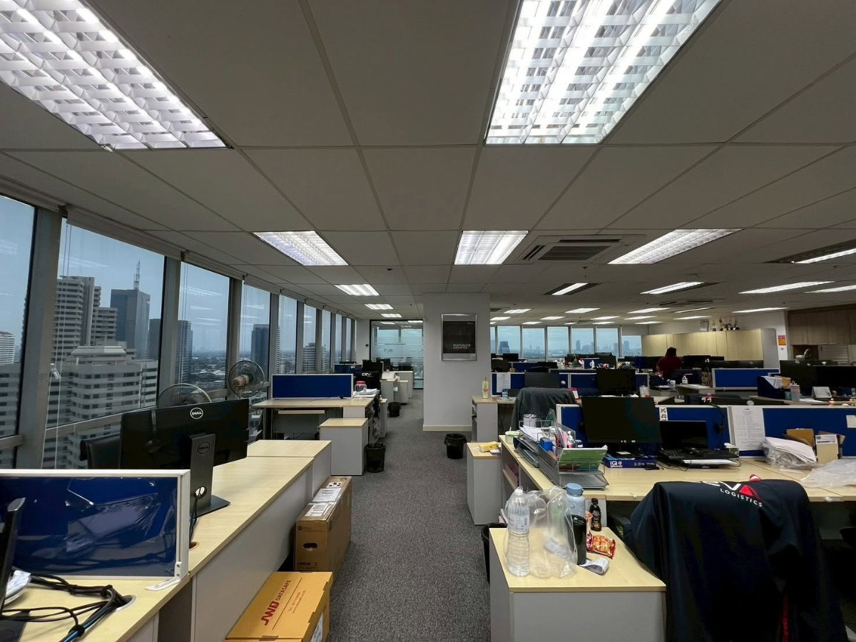 picture For Rent - Office Space Near BTS Phrom Phong - 1/11