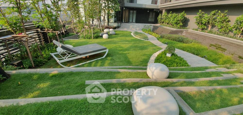 picture 1-BR Condo At Centric Ratchayothin, 21st Floor 📍200m To BTS Ratchayothin (ID 300923) - 1/10