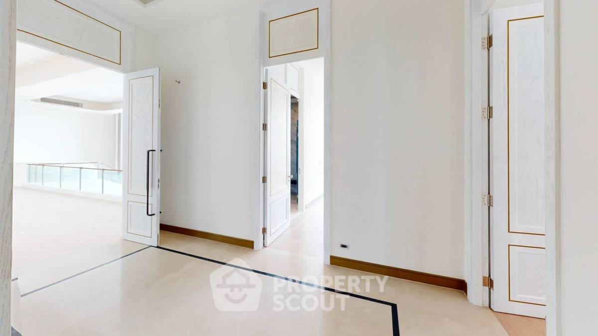 รูป คอนโด 6 ห้องนอน ชั้น 51 พื้นที่ 710 ตร.ม. The Residences At Mandarin Oriental ใกล้ BTS สะพานตากสิน (ID 3057366) - รูปที่ 10/28