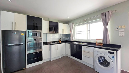 🛏️ 2 Bed - 🛁 2 Bath - 🏙️ Pool View - 🌏 FOREIGN name - 🏢 Tudor Court Pratumnak Pattaya - Ref: TUDOR20