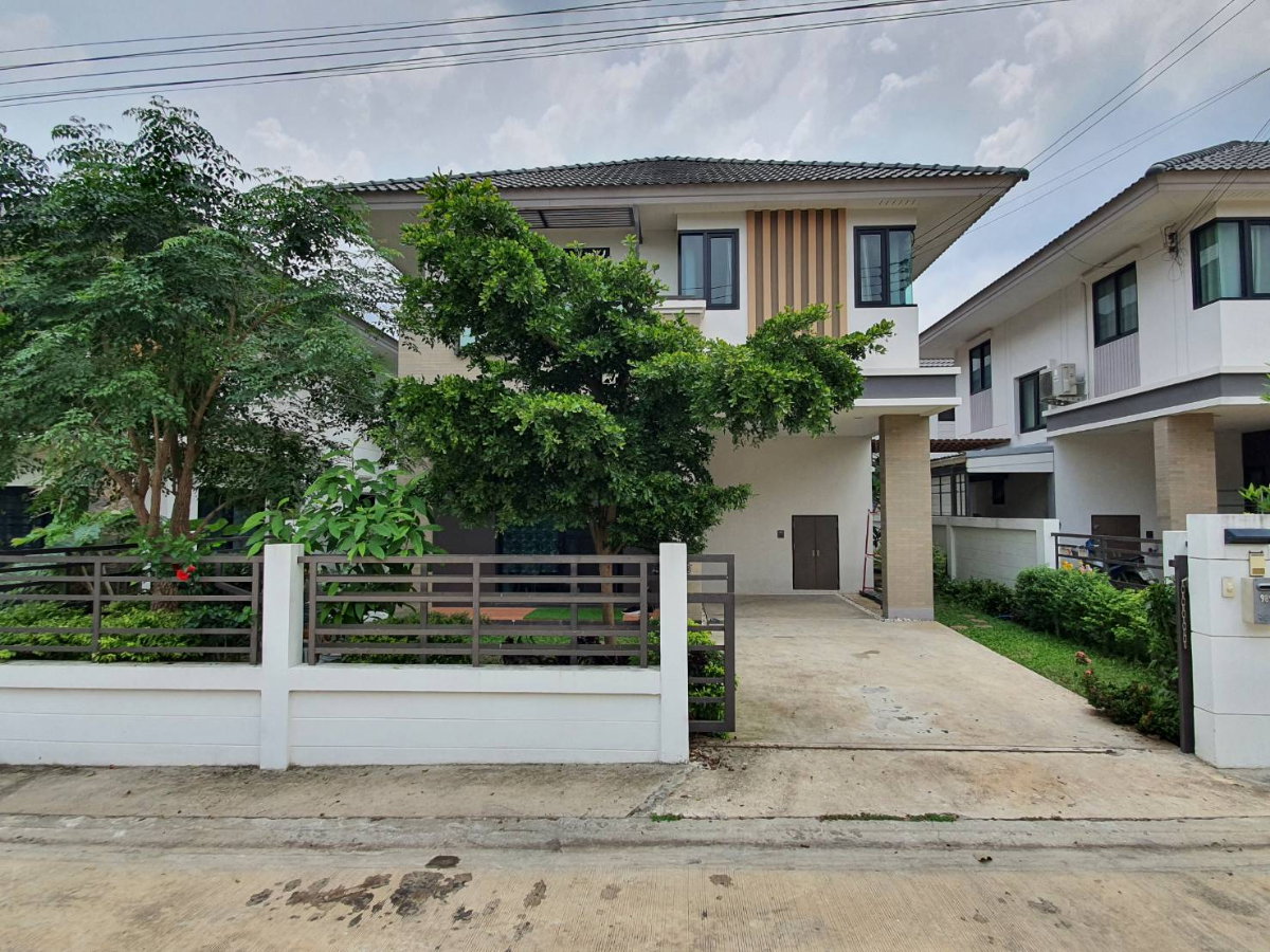 รูป ให้เช่าบ้านสวยพร้อมอยู่ ปลอดภัยสูง มีสปอร์ตคลับ อากาศดี ใกล้ตลาดตัวอำเภอปากช่อง เดินทางไปทางเขาใหญ่ใกล้และสะดวก มีสิ่งอำนวยความสะดวก - รูปที่ 1/16