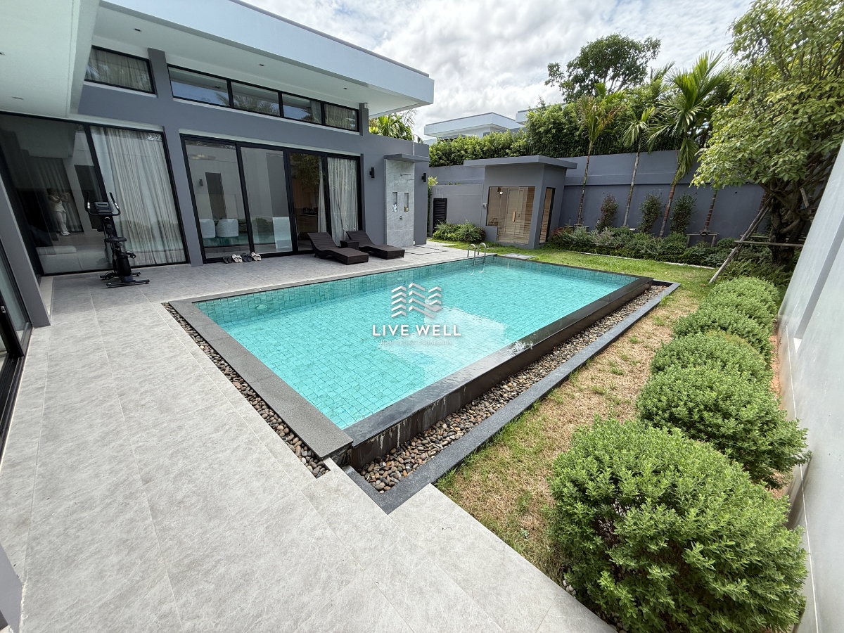 รูป For Sale Luxury Pool Villa Pattaya just 10 minutes to Jomtien Beach - รูปที่ 35/36