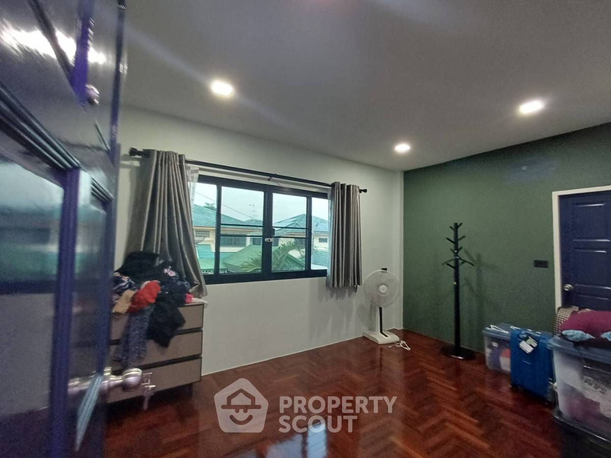 รูป บ้าน 4 ห้องนอน ให้เช่า ที่พักได้เลี้ยงสัตว์ โครงการ ธันทอง ดอกไม้ พรเวศ (ID 1338264) - รูปที่ 25/27