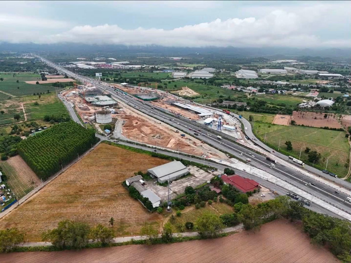 รูป ขายที่ดินทำเลทอง ติดถนนมอเตอร์เวย์ ศรีราชา - รูปที่ 10/12