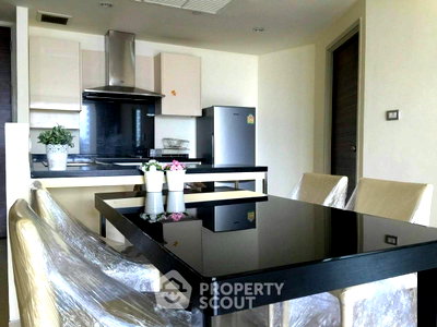 Condos for rent : High-Floor 2-BR 105 Sqm At Watermark Chaophraya, BTS Krung Thon Buri (ID 785048)