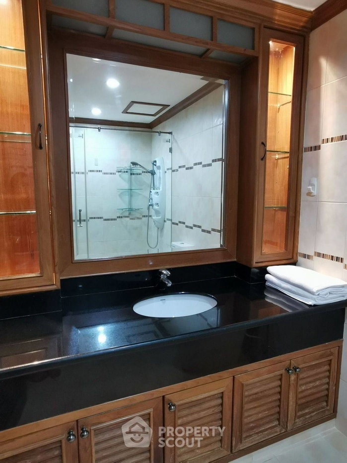 รูป คอนโด 1 ห้องนอน 60 ตร.ม. ที่ Park Pleonjit ใกล้ BTS เพลินจิต 400 ม. (ID 2152429) - รูปที่ 11/16