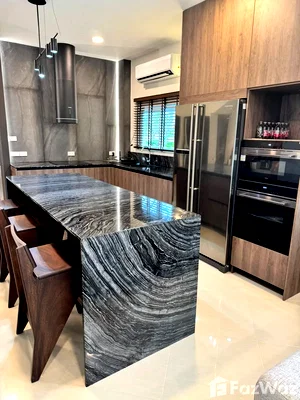 Houses for rent Wiset Road Phuket : 3 Bedroom Villa for Rent in Saiyuan Med Village 2000570