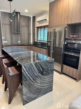 3 Bedroom Villa for Rent in Saiyuan Med Village 2000570