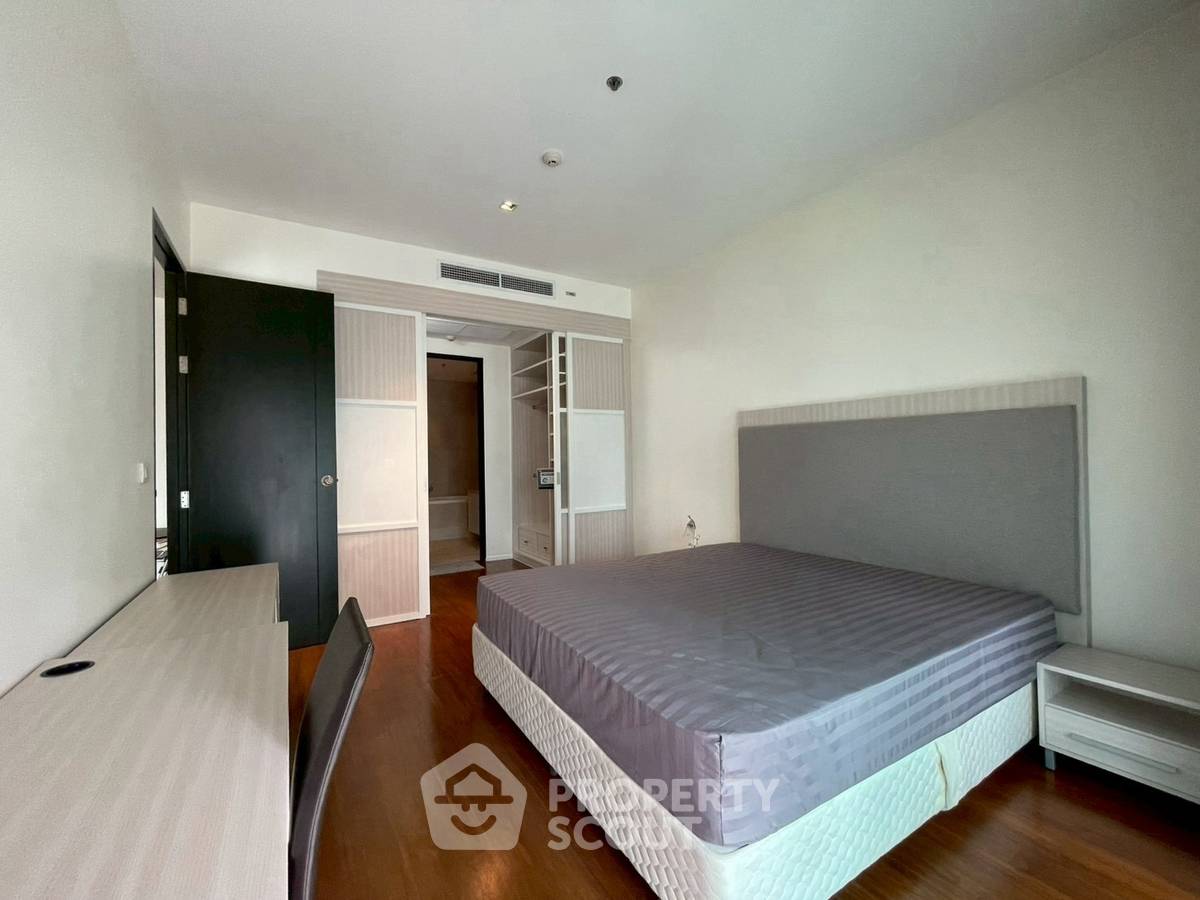 picture 2-BR 115 Sqm Condo At The Madison, 200m To BTS Phrom Phong (ID 3058433) - 10/20
