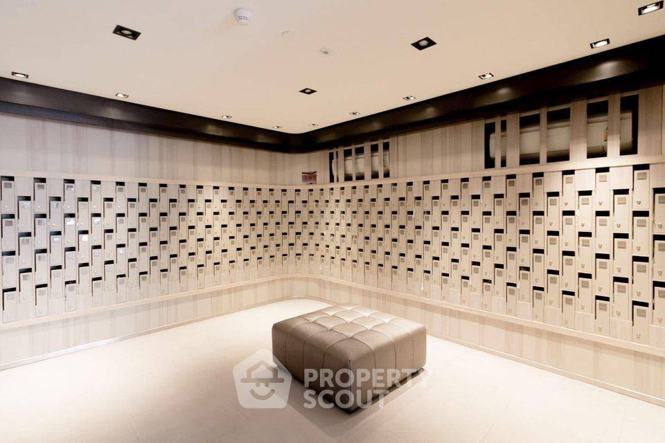 picture 1-BR 32 Sqm Condo At Centric Ratchada-Huai Khwang, 100m To MRT Huai Khwang (ID 694735) - 2/12