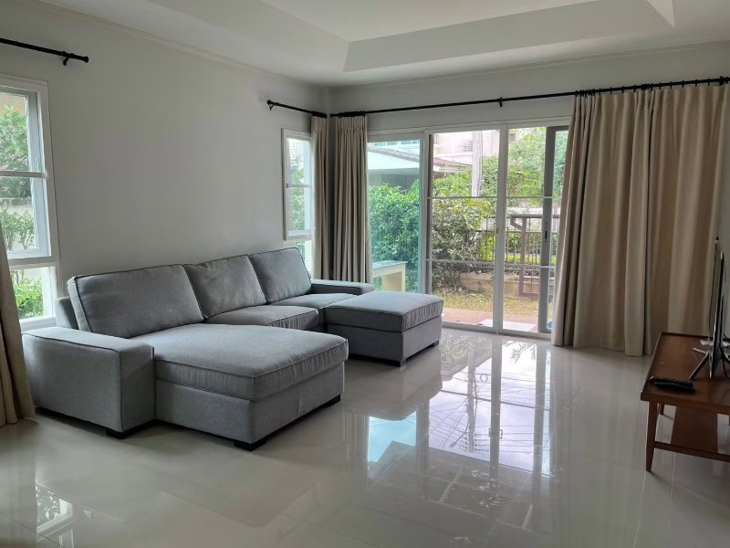 รูป 🏡 ให้เช่าบ้านเดี่ยว ในโครงการคุณภาพ อยู่ในตัวเมืองเชียงใหม่ ทำเลดีมาก เดินทางสะดวก ใกล้ศูนย์ราชการ สนามกอล์ฟ โรงเรียนนานาชาติ พร้อมเฟอร์นิเจอร์ครบชุด - รูปที่ 2/21