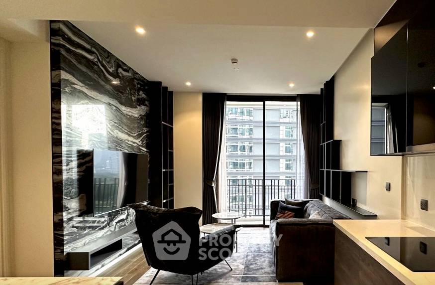 picture Pet-Friendly 2-BR 78 Sqm At Muniq Langsuan, BTS Ratchadamri (ID 3059987) - 2/7