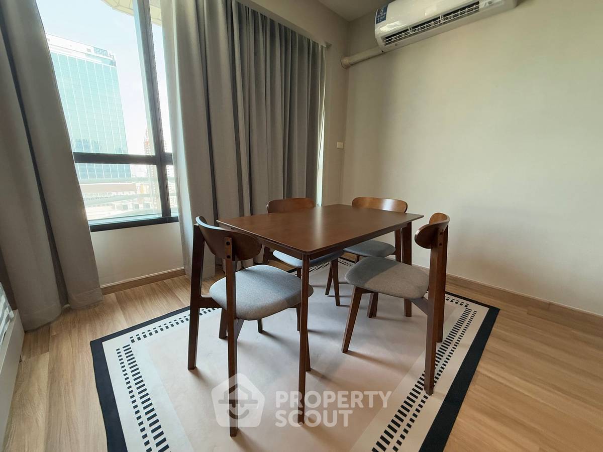 รูป คอนโด 1 ห้องนอน 40 ตร.ม. ชั้น 25 President Place ใกล้ BTS ชิดลม 200 ม. (ID 1950107) - รูปที่ 10/15