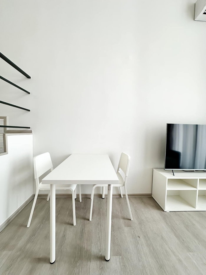 picture Ideo Charan 70 Riverview【𝐑𝐄𝐍𝐓】🔥DUPLEX room with high ceilings, clean minimalist design, and a spacious.🔥 Contact Line ID: @hacondo - 5/6
