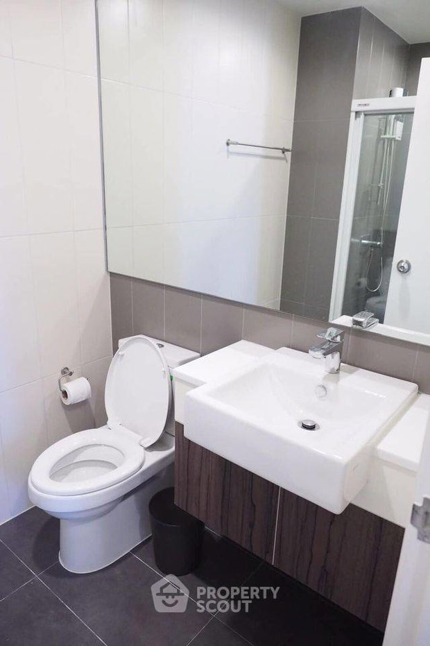 picture 1-BR 32 Sqm Condo At Centric Ratchada-Huai Khwang, 100m To MRT Huai Khwang (ID 694735) - 3/12