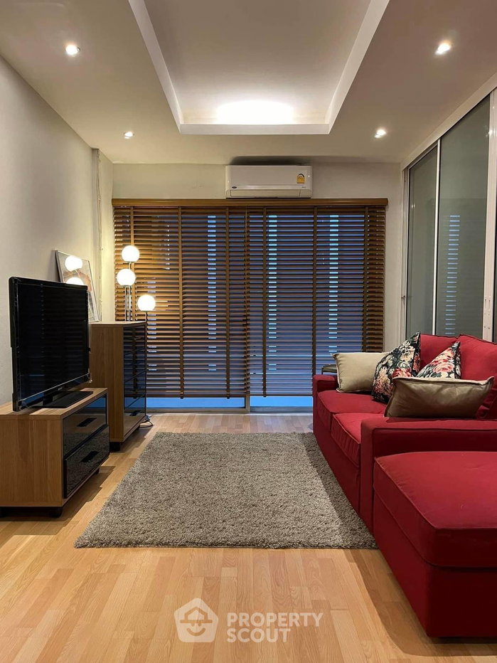 picture 1-BR 57 Sqm At Prasanmit Condominium, 200m To BTS Asok (ID 1559616) - 3/9