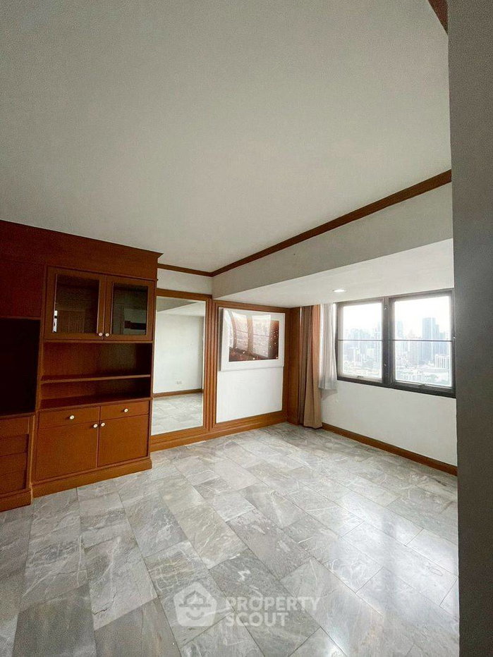 รูป คอนโด 2 ห้องนอน 130 ตร.ม. ชั้นสูง 25 ห้อง The Waterford Park Sukhumvit 53 ใกล้ BTS ทองหล่อ (ID 2109641) - รูปที่ 3/8