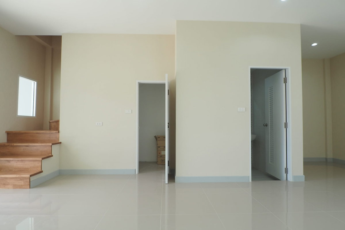 รูป 🏡ด่วนให้เช่า 20,000 ทาวน์โฮม 3 ชั้น ล้ำเลิศทาวน์โฮม โครงการใหม่ ย่าน สวนหลวง สไตล์ Modern loft ถ. เฉลิมพระเกียรติ 14 แยก 18 - รูปที่ 3/20