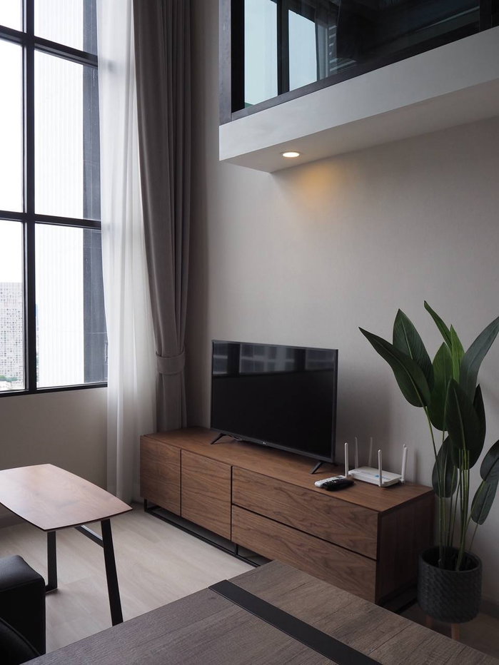 รูป Knightsbridge Prime Sathorn【𝐑𝐄𝐍𝐓】🔥ห้อง DUPLEX ดีไซน์โมเดิร์นคุมโทน เพดานสูงโปร่ง หรูหราทันสมัยในทุกมุม🔥 ติดต่อไลน์ไอดี: @hacondo - รูปที่ 3/6