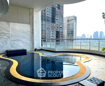 Condos for sale : 3-BR High-Floor 371 Sqm At Le Raffine Sukhumvit 24, BTS Phrom Phong (ID 2810161)