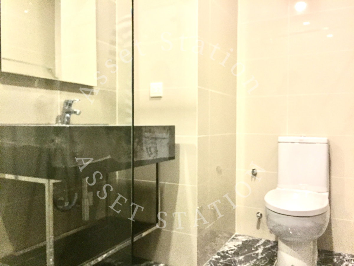 รูป 🏢คอนโดหรู Edge Sukhumvit 23 ห้องแต่งครบ บิ้วอินพร้อมอยู่ใกล้ BTS อโศก🚅 - รูปที่ 13/18