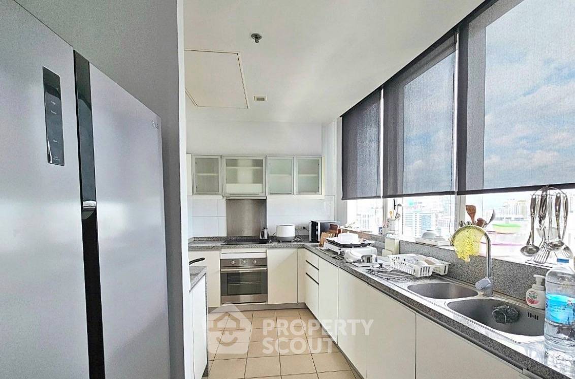 picture 3-BR 146 Sqm Condo For Rent Millennium Residence @ Sukhumvit, BTS Asoke (ID 3059397) - 4/5