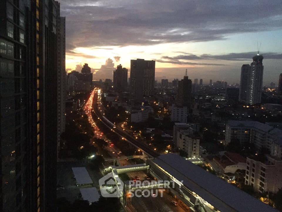 รูป คอนโด 1 ห้องนอน ขนาด 47 ตร.ม. ชั้น 25 ที่ Q House Sathon ใกล้ BTS กรุงธนบุรี 100 ม. (ID 778781) - รูปที่ 14/17