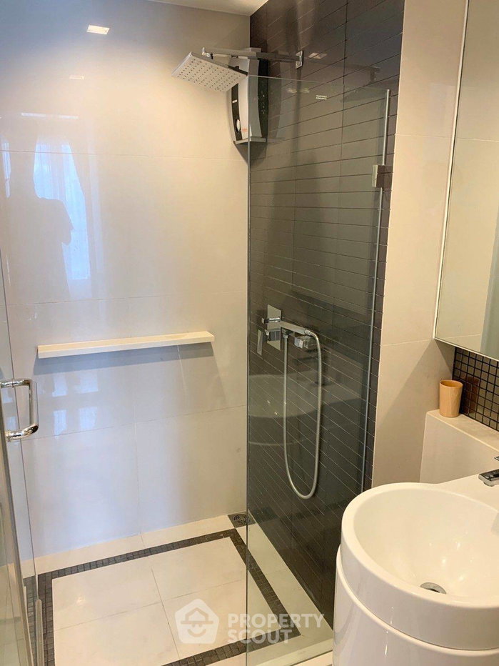 รูป คอนโด 1 ห้องนอน Rhythm Sathorn ชั้น 10 ขนาด 35 ตร.ม. ใกล้ BTS สะพานตากสิน 300 ม. (ID 835016) - รูปที่ 4/13