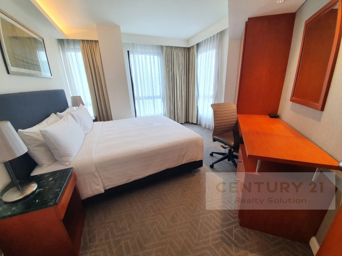 picture Pet Friendly 3 Bedroom condo, Full service at Chatrium Residence Sathorn , Narathiwas 24 - 8/14