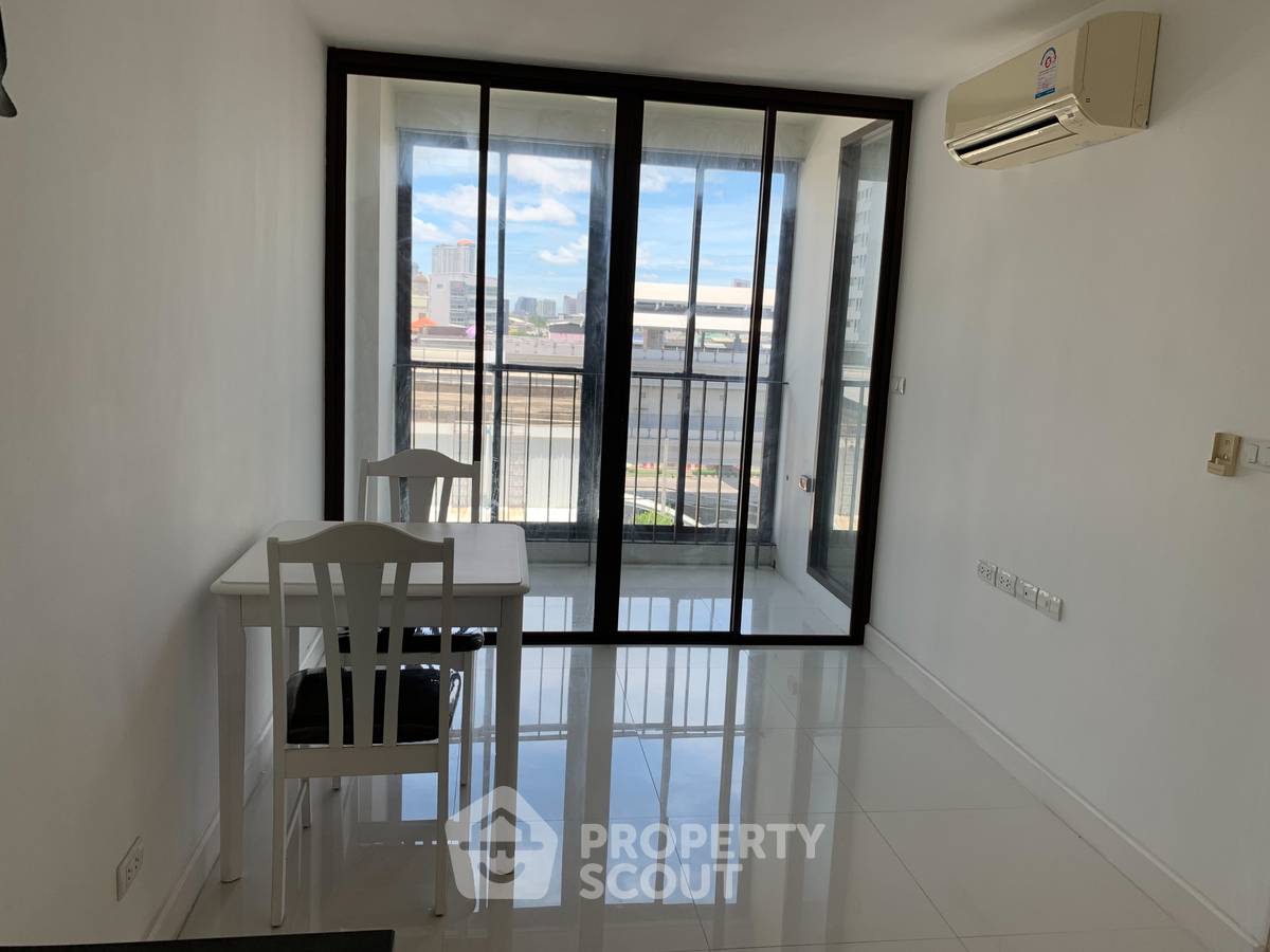 รูป คอนโด 1 ห้องนอน ราคาเหมาะสม Ideo Blucove Sathorn ใกล้ BTS วงเวียนใหญ่ 100 ม. (ID 1196405) - รูปที่ 2/5