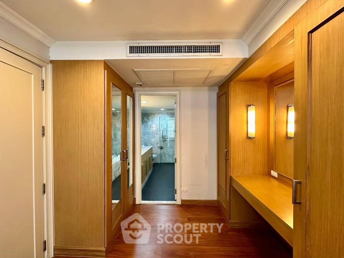 picture 2-BR 123 Sqm Condo At Somkid Gardens, 300m To BTS Chit Lom (ID 2044105) - 4/13