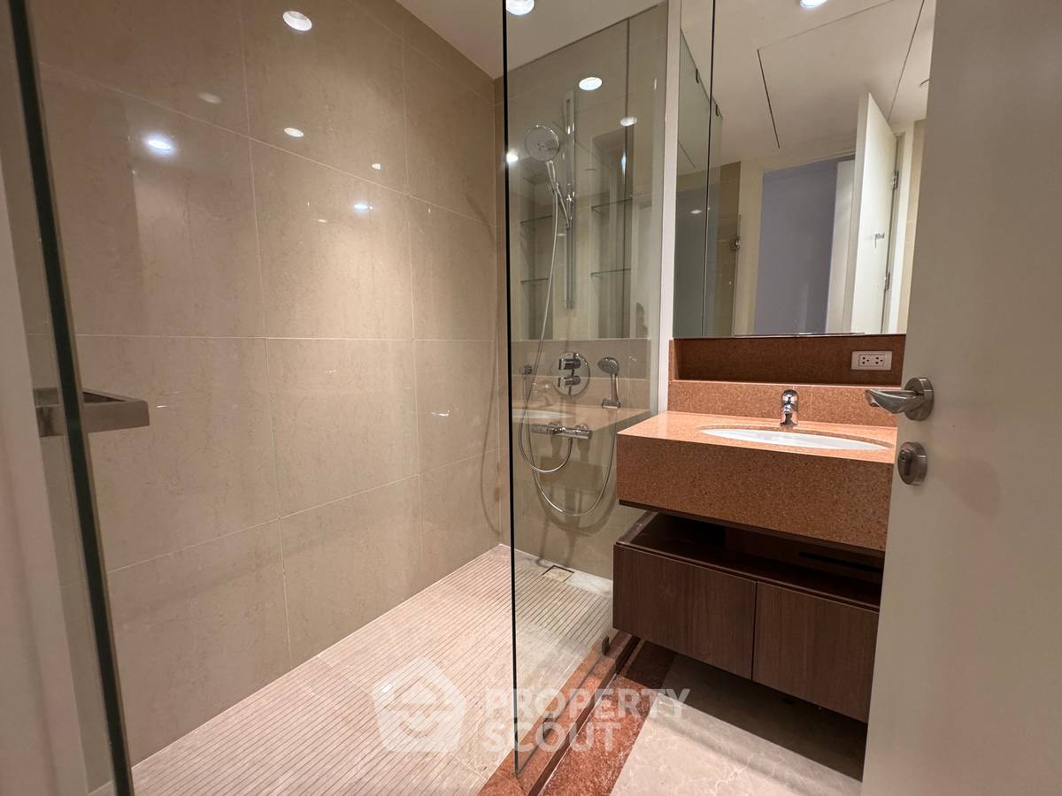 รูป คอนโด 3 ห้องนอน 150 ตร.ม. ที่ D.S. Tower 2 สุขุมวิท 39 ใกล้ MRT สุขุมวิท (ID 2152012) - รูปที่ 15/23