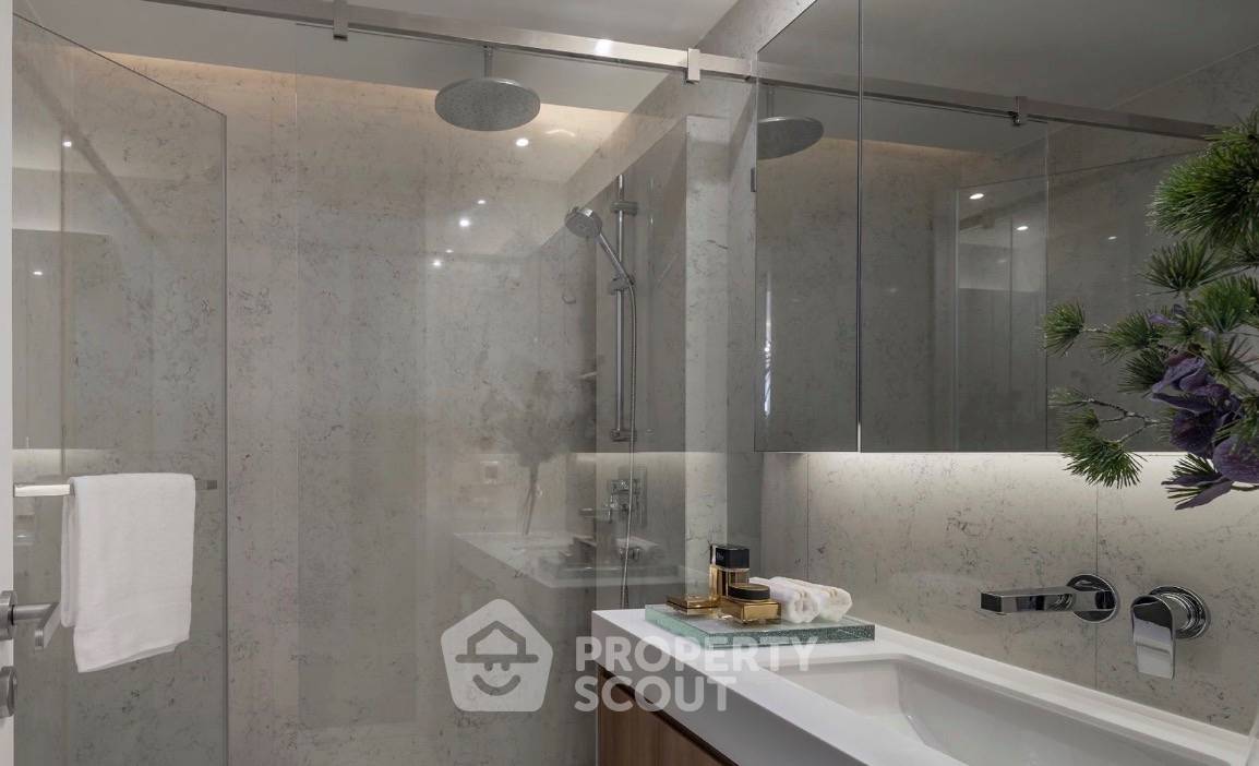 รูป คอนโด 3 ห้องนอน ชั้น 30 130 ตร.ม. ใน Muniq Sukhumvit 23 ใกล้ MRT สุขุมวิท 100 ม. (ID 3059950) - รูปที่ 6/7