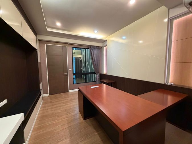 ให้เช่าบ้านเดี่ยว 3 ห้องนอน 240 ตร.ม. 20.5 ตร.ว. เบล็ส ทาวน์ สุขุมวิท 50