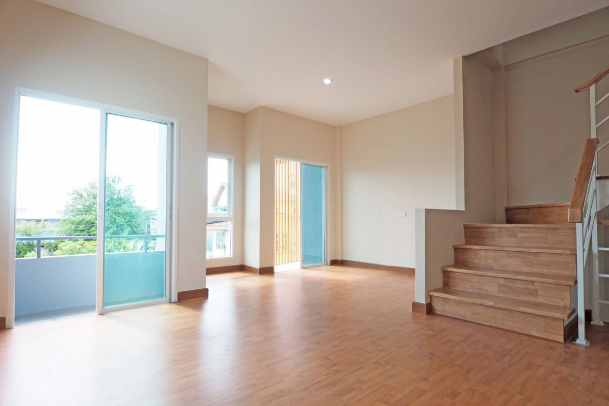 รูป 🏡ด่วนให้เช่า 20,000 ทาวน์โฮม 3 ชั้น ล้ำเลิศทาวน์โฮม โครงการใหม่ ย่าน สวนหลวง สไตล์ Modern loft ถ. เฉลิมพระเกียรติ 14 แยก 18 - รูปที่ 6/20