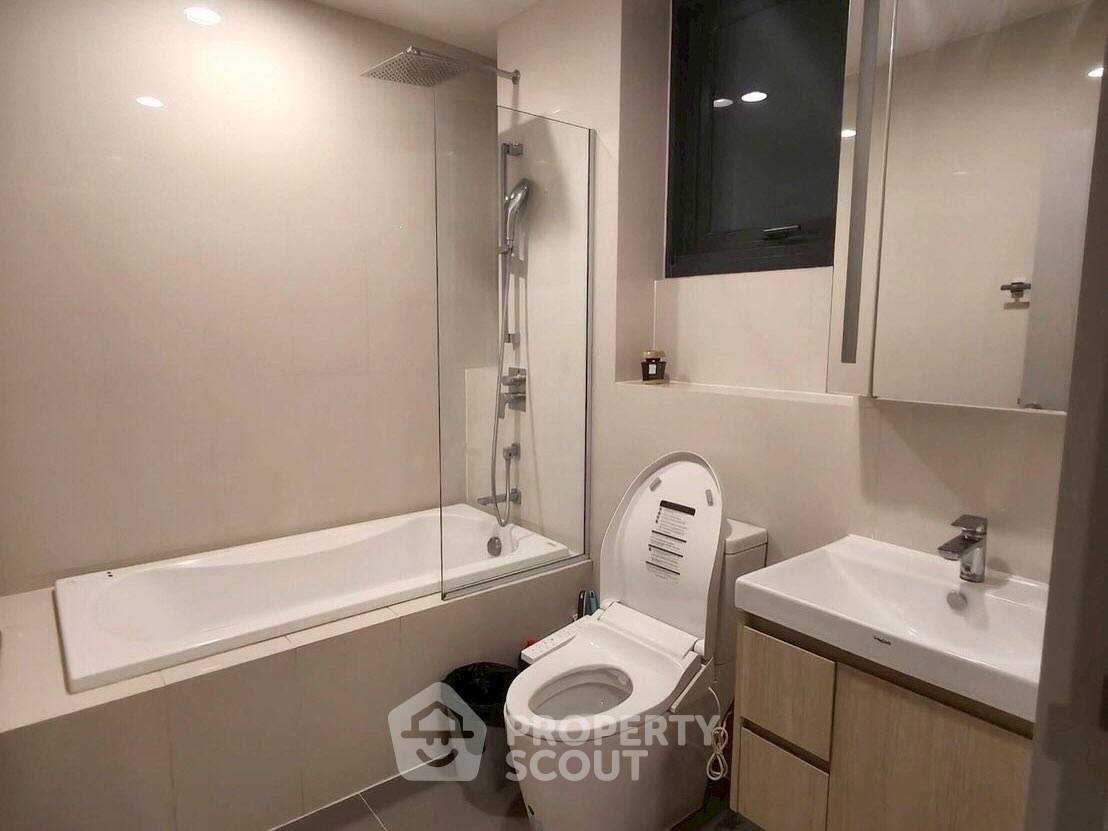 picture 37th-Floor 2-BR 50 Sqm At Oka Haus Sukhumvit 36 Near BTS Thong Lor (ID 3059637) - 7/12