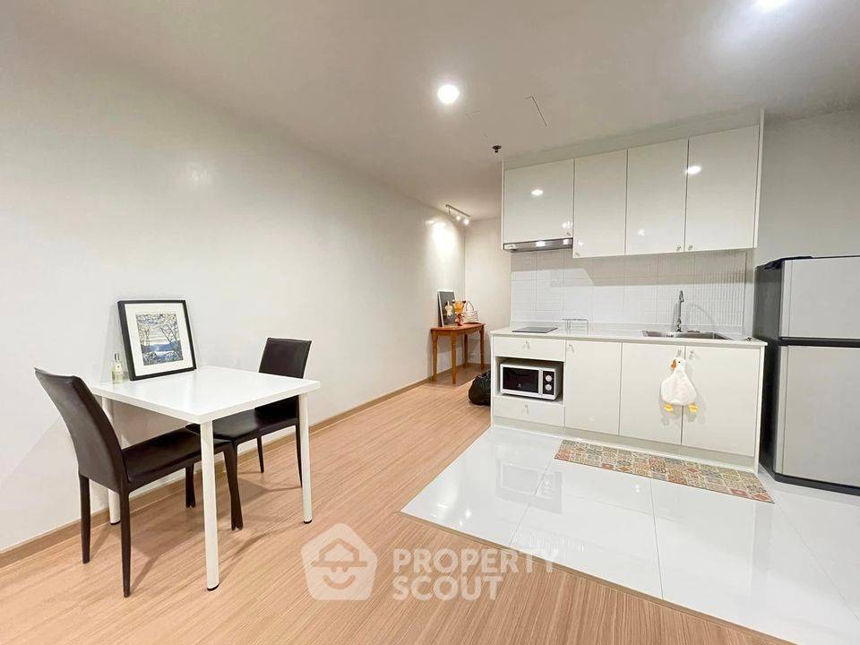 picture 2-BR Condo At The Waterford Diamond Tower, BTS Phrom Phong (ID 1534516) - 2/6