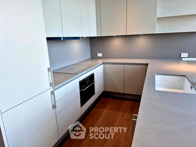 ขายคอนโด : คอนโด 2 ห้องนอน โครงการ Dusit Central Park ชั้น 23 ใกล้ MRT สีลม 90 ม. (ID 3057412)