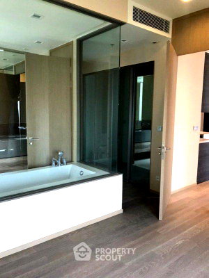 Condos for rent : 36th-Floor 1-BR 45 Sqm Condo At The Esse Asoke Near MRT Sukhumvit (ID 365630)