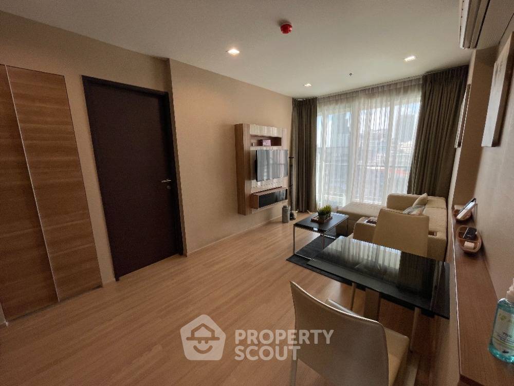 รูป คอนโด 1 ห้องนอน 38 ตร.ม. ให้เช่า Rhythm Sathorn ใกล้ BTS สะพานตากสิน 300 ม. (ID 1512809) - รูปที่ 4/13