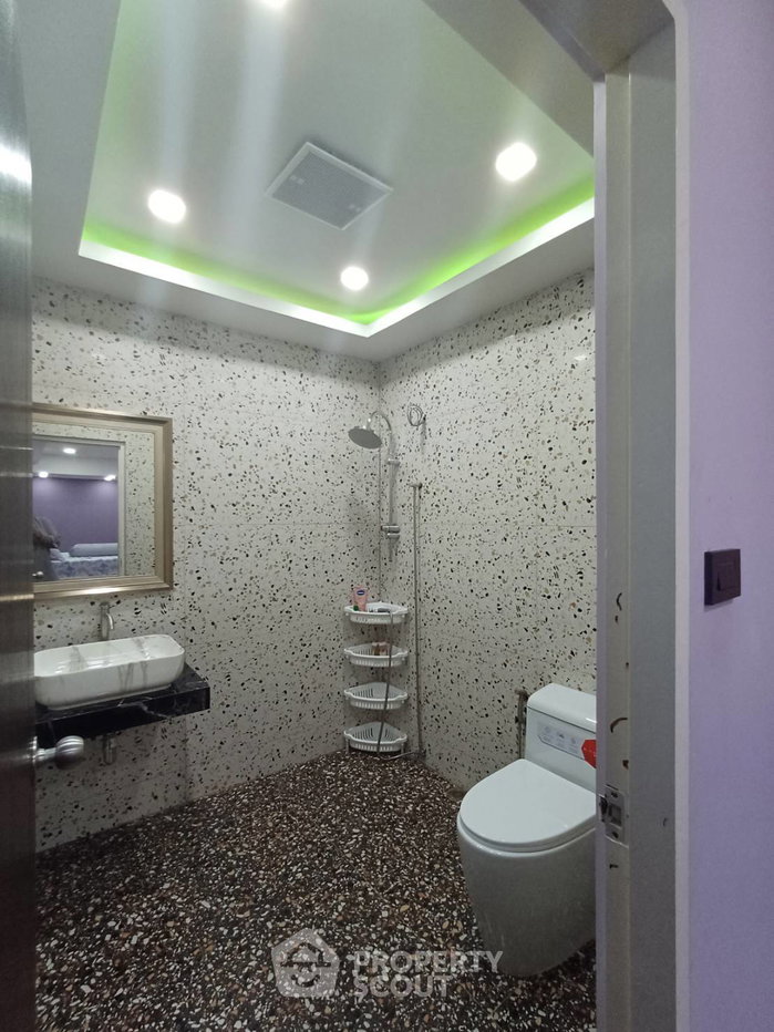 รูป บ้าน 4 ห้องนอน ให้เช่า ที่พักได้เลี้ยงสัตว์ โครงการ ธันทอง ดอกไม้ พรเวศ (ID 1338264) - รูปที่ 24/27