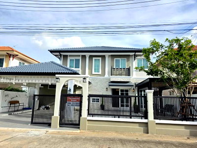 บ้านเดี่ยว ปทุมธานี : 🔥ขาย บ้านเดี่ยวหลังใหญ่ พื้นที่รอบบ้านกว้างมาก Baan Fah Piyarom Lake & Park 2 (เฟส 9) ตกแต่งครบ ประหยัดงบเพราะต่อเติมให้ทั้งหมดแล้ว พร้อมอยู่ ฟรีโอน