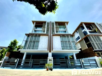 Townhouses for sale Bangkok : 4 Bedroom Townhouse for sale at Jade Height Sathorn-Rama 3  1779350