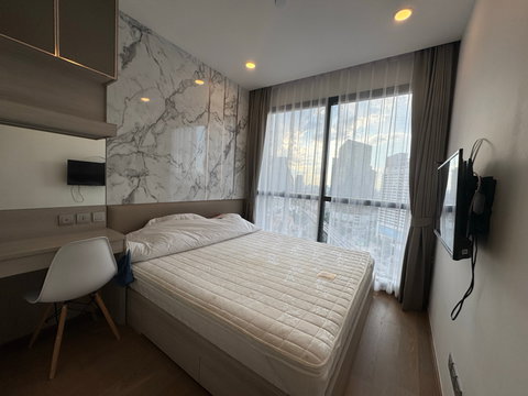 Urgent âĄïļ Aston Chula 2-bedroom unit, priced at only 51,900 THB.